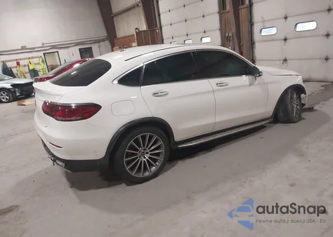 2020 Mercedes-Benz Glc 300 Coupe 4Matic z USA, uszkodzony, nr VIN WDC0J8EB2LF708896